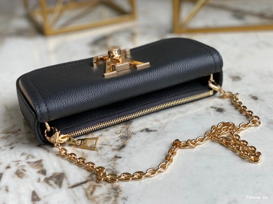 Affordable Vuitton Lockme Louis pouch 0823